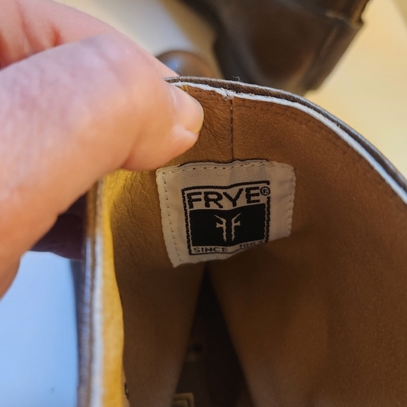 Frye boots size 7 in EUC - Picture 10 of 10